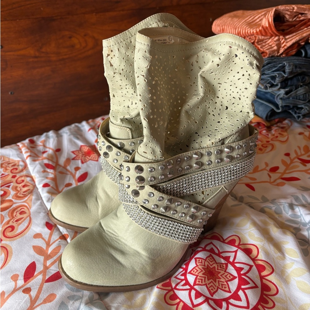 Not Rated Studded White Boots